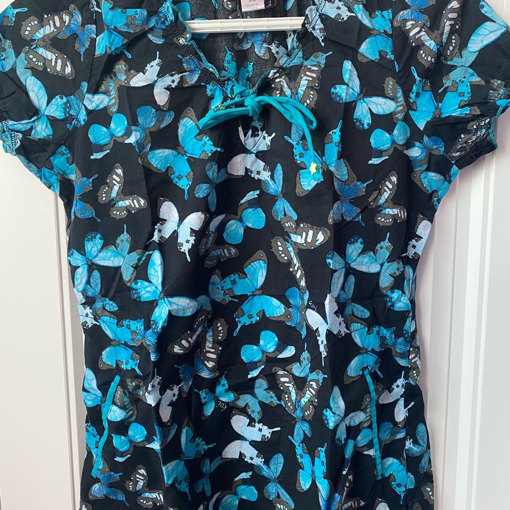 Koi Butterfly Print Top with Blue Highlights